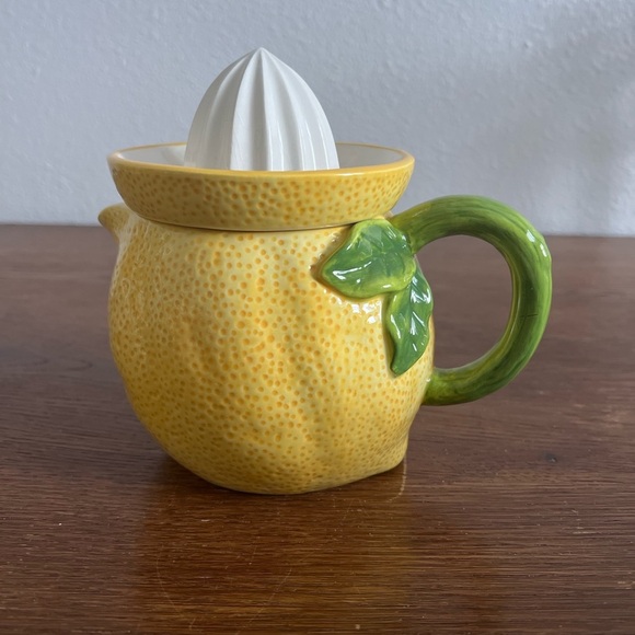 Sur La Table Other - Sur La Table Ceramic Lemon Citrus Juicer – 6.5” Kitchen Tool & Décor